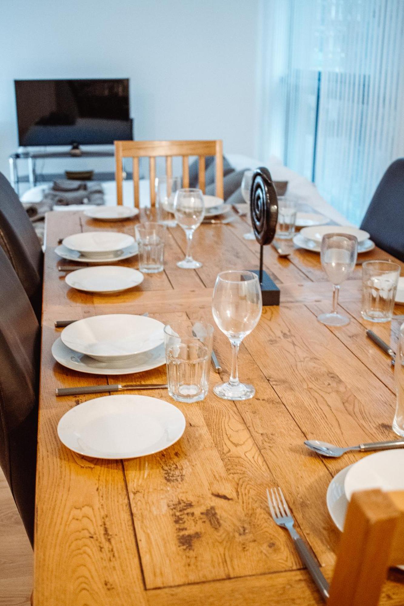 & Spacious, Sleeps 8, Perfect For Groups * Leeds (West Yorkshire)